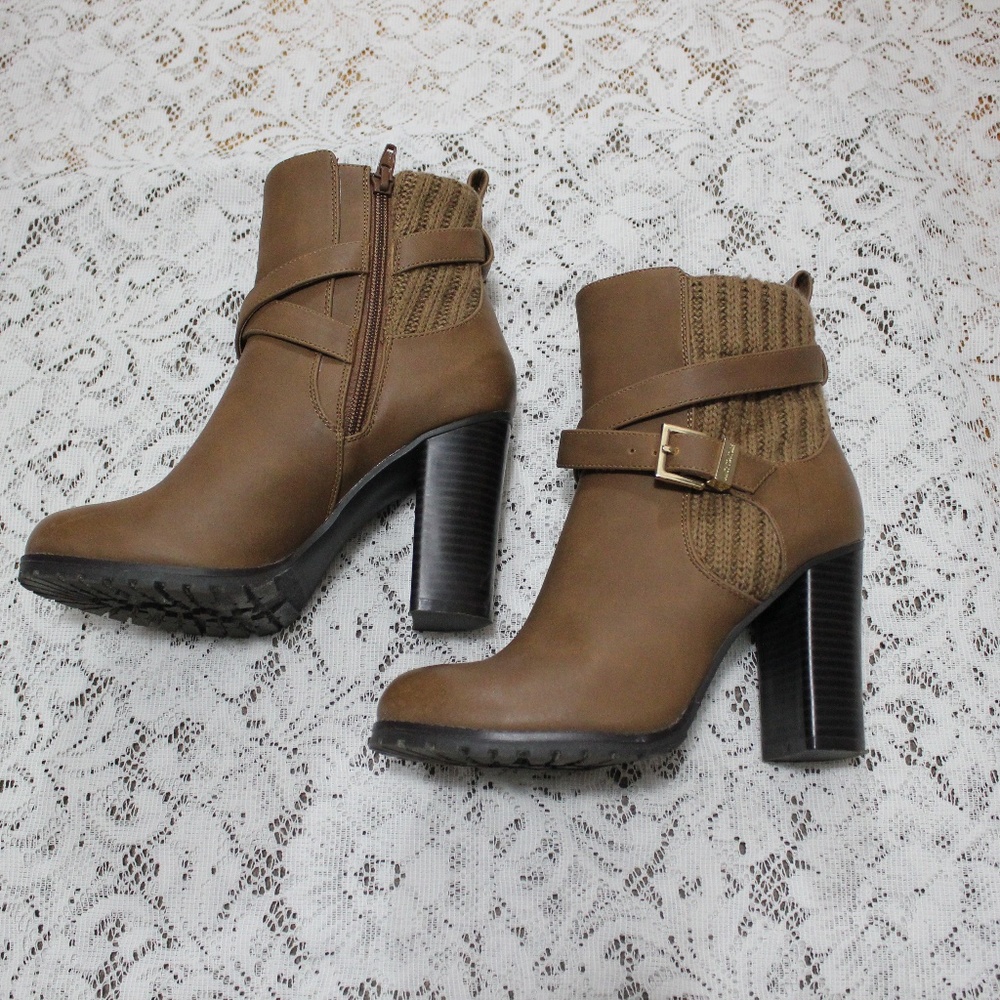 Juicy Couture Brown Boots